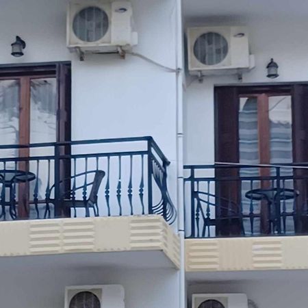 Hotel Rena Ágios Kírykos Екстериор снимка
