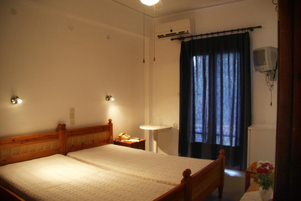 Hotel Rena Ágios Kírykos Стая снимка