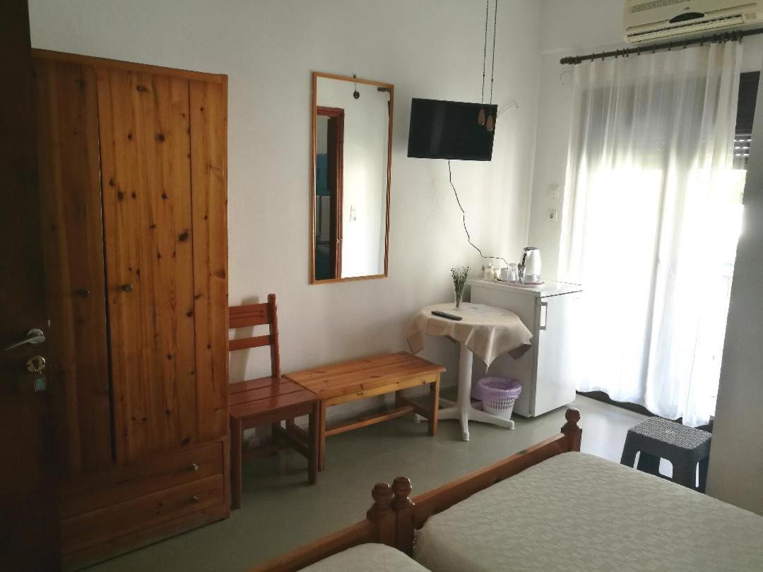 Hotel Rena Ágios Kírykos Екстериор снимка